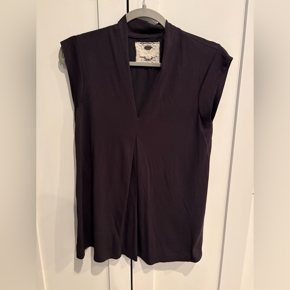 Sleeveless V-Neck Women’s Top in Dark Smokey Warm Gray